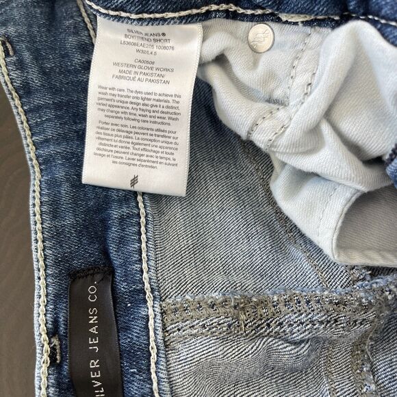Silver Jeans Co. Distressed Cuffed Boyfriend Jean Shorts Sz 32, #L53608EAE205 - Picture 7 of 10